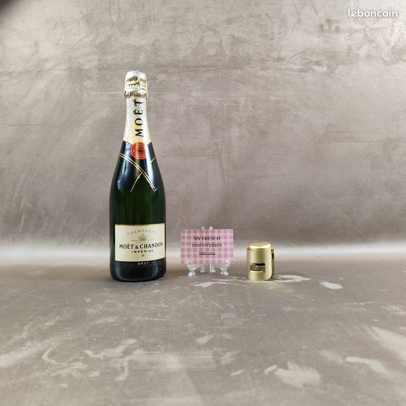 Champagne CLICQUOT La Grande Dame 2012 par Yayoi Kusama