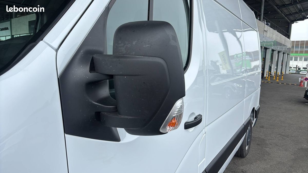 Renault master fgn trac f3500 l2h2 blue dci 135 (image 24)