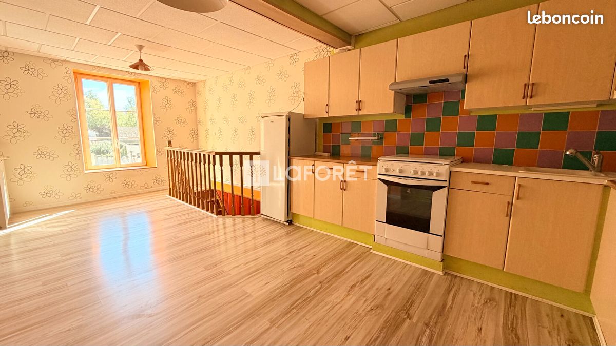 Maison 3 pièces 136 m² · à Sainte-Menehould · 136 m² · 45 000 €
