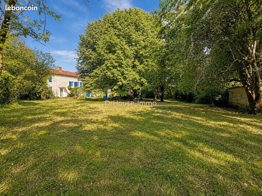 Maison 6 pièces 182 m² · à Xambes · 182 m² · 219 900 €