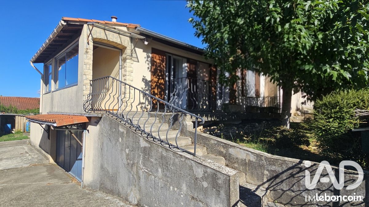 Maison 5 pièces 94 m² · à Aussillon · 94 m² · 138 000 €
