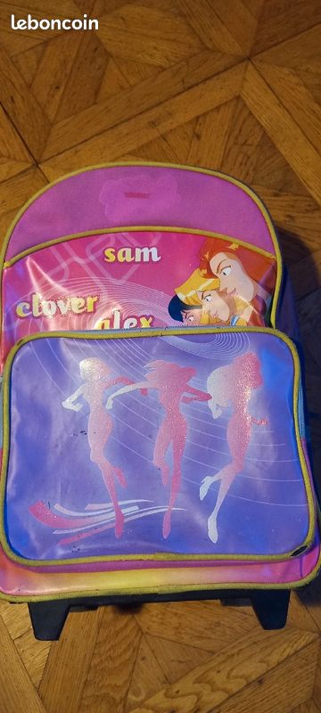 Cartable totaly spy très bon état (image 4)