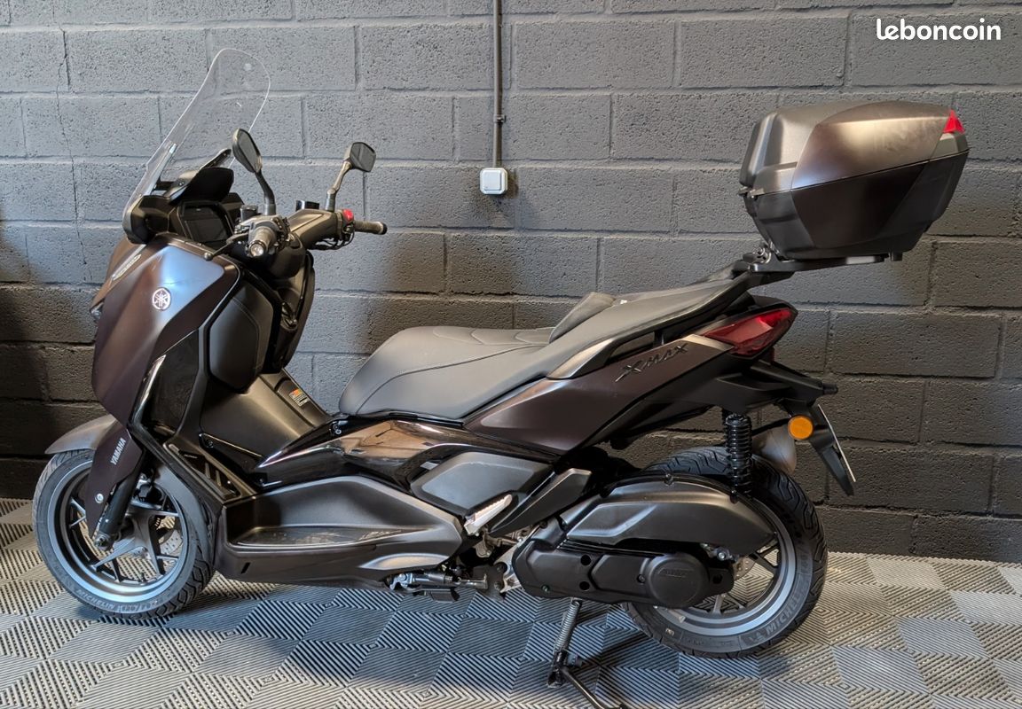 Yamaha Xmax 125 Tech Max / Équipé / LIVRAISON TOUTE LA FRANCE / FINANCEMENT POSSIBLE (image 2)