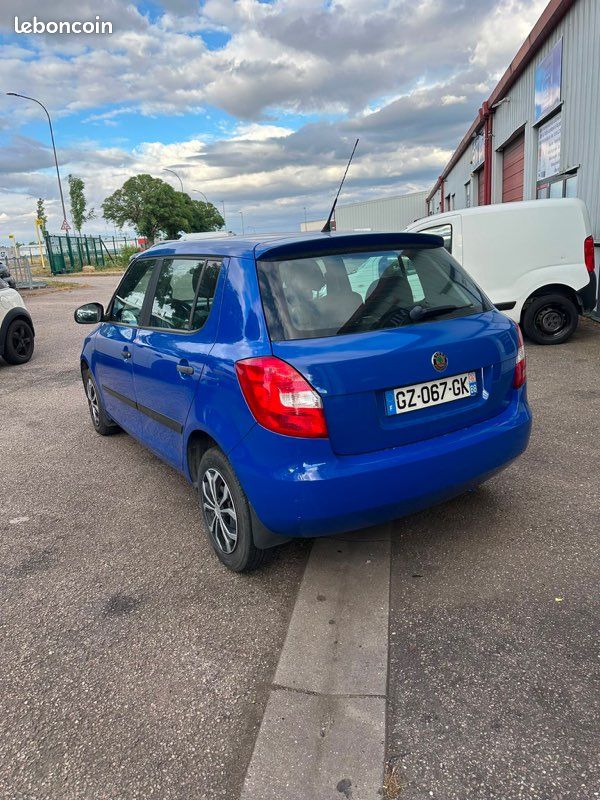 SKODA FABIA 1.2 i 60CV PEP'S (image 2)
