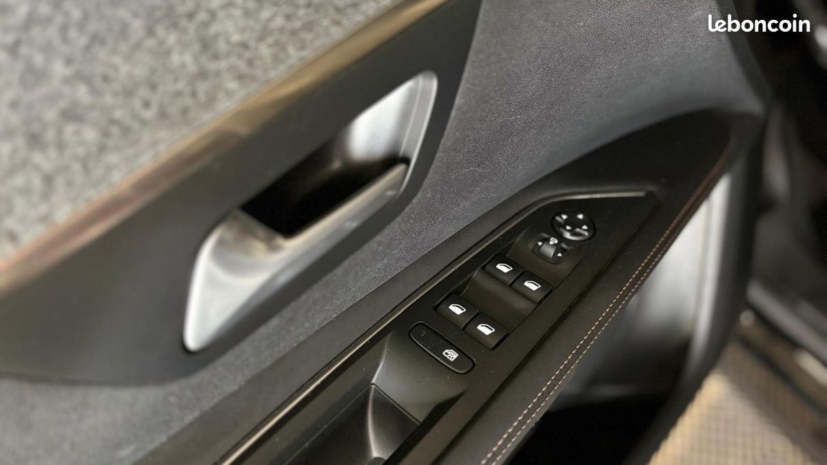 PEUGEOT 3008 GT Line 1.5 BlueHDi 130CH BVM6 - GARANTIE 6 MOIS (image 8)