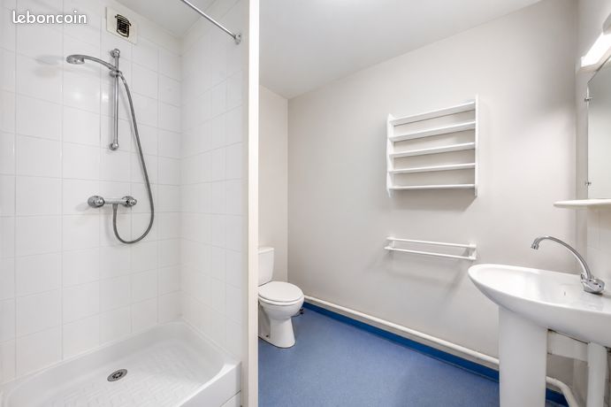 Studio 1 pièce 20 m² — 4