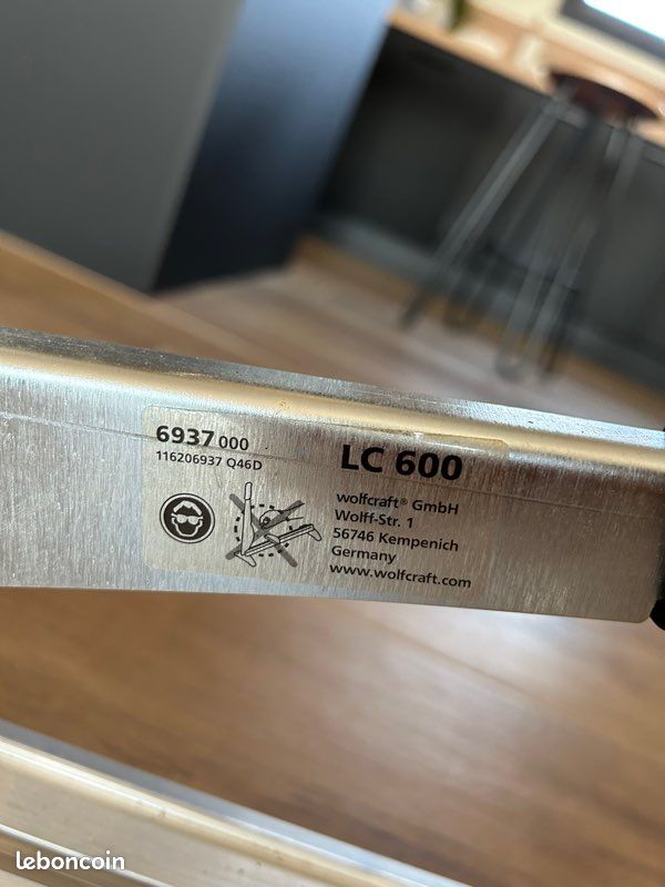 Presse coupante pour sol stratifié (image 3)