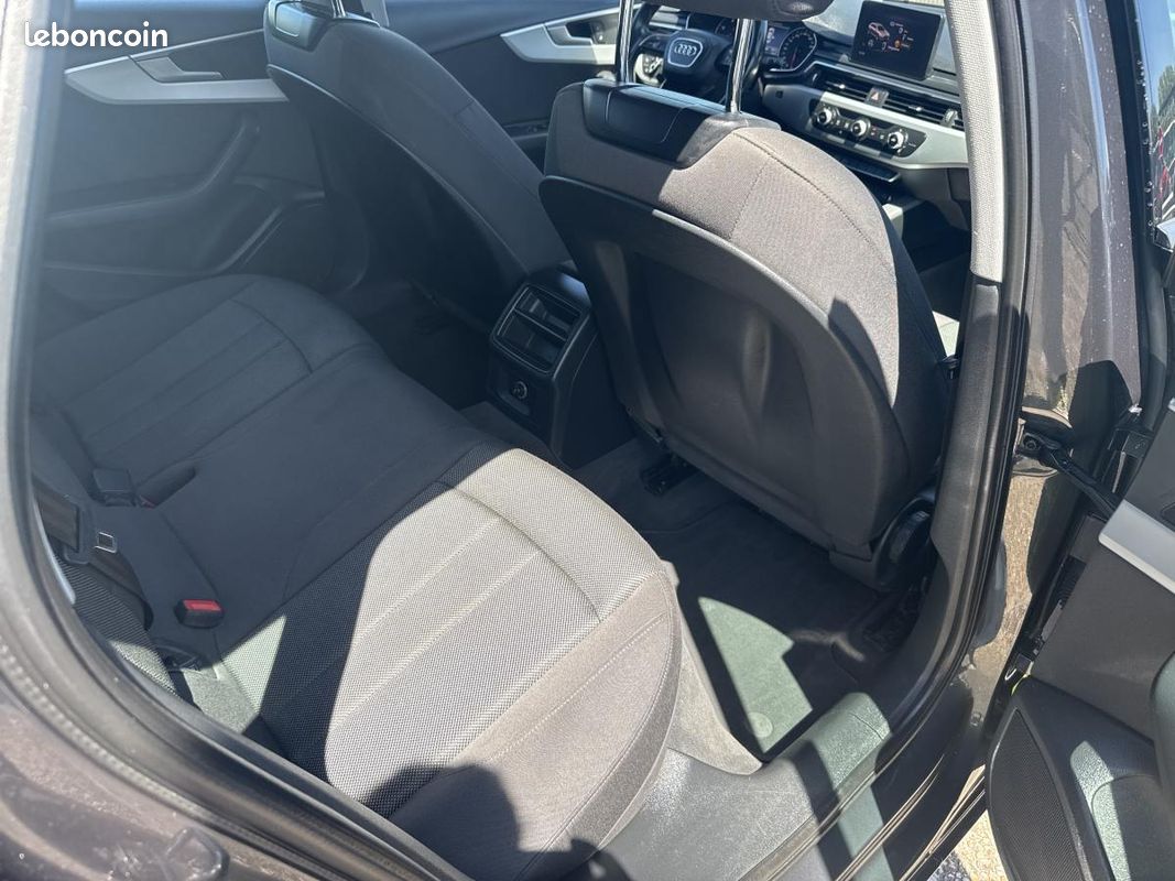 AUDI A4 Avant 2.0 TDI Ultra - 190 AVANT BREAK Business line (image 15)