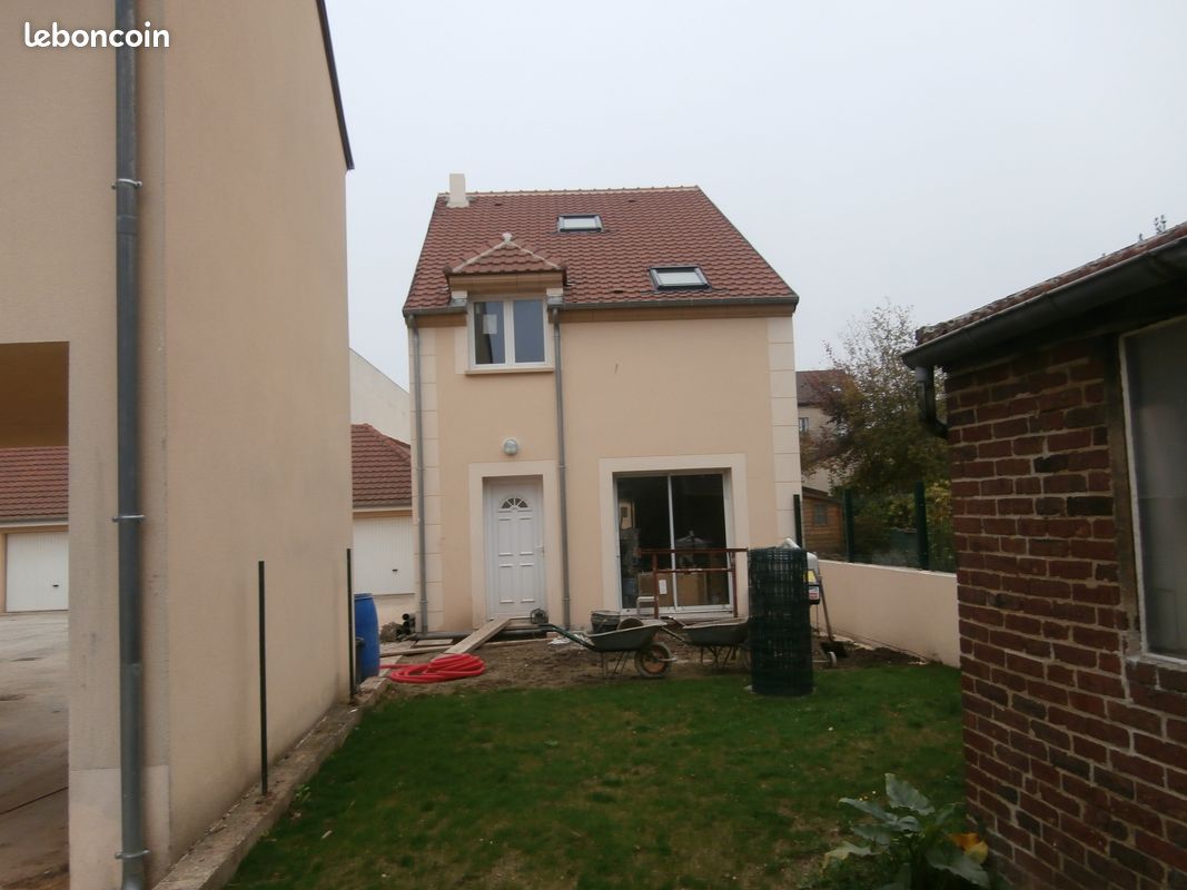 Maison a louer persan - 5 pièce(s) - 110 m2 - Surfyn