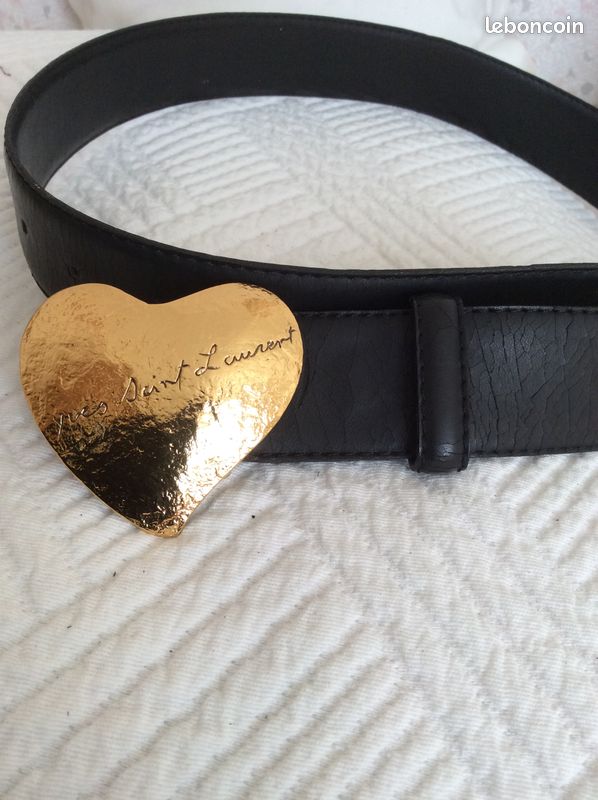 Ceinture cuir « Yves Saint Laurent » Boucle Cœur en métal doré