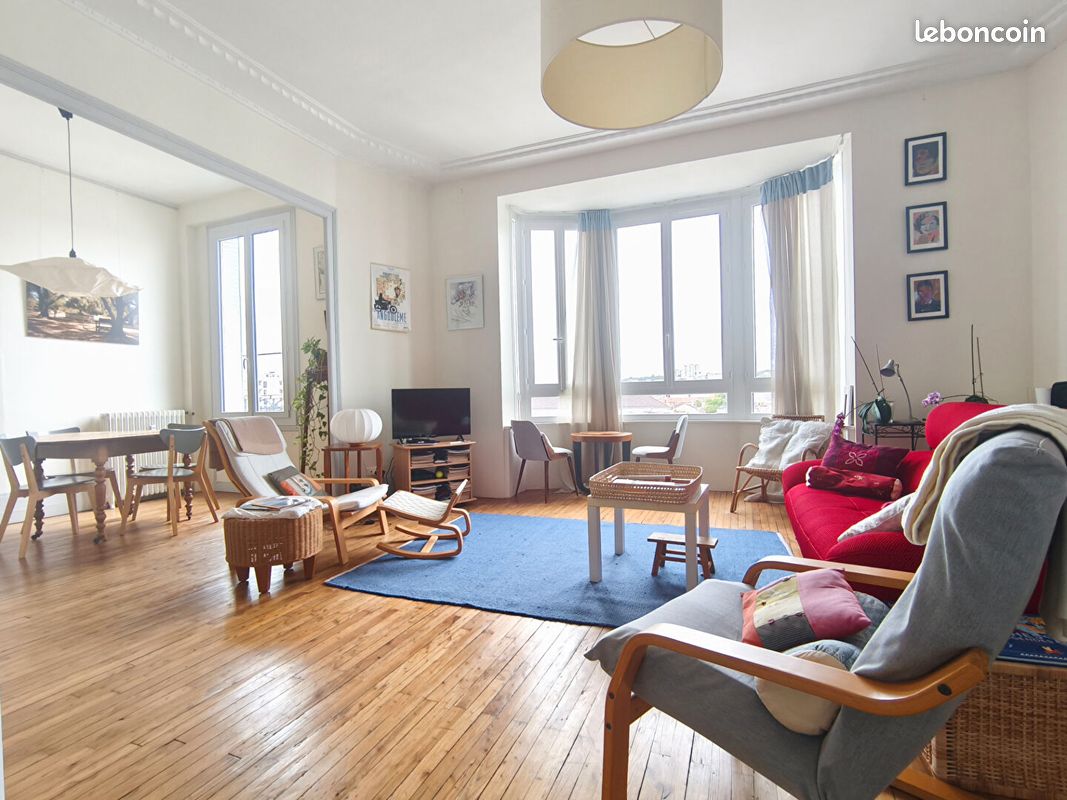 Appartement 4 pièces 129 m² · à Angoulême · 129 m² · 250 000 €