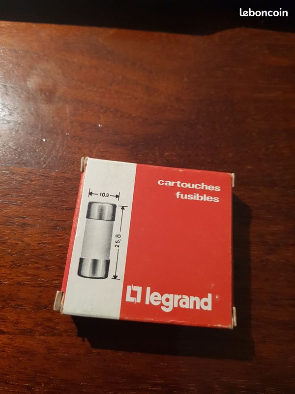 Boîte De 10 Fusibles Legrand 16A – 22,2 X 58 Mm, 500 V – Neuf, Référence 10 150 20 20a, Pour Installations électriques