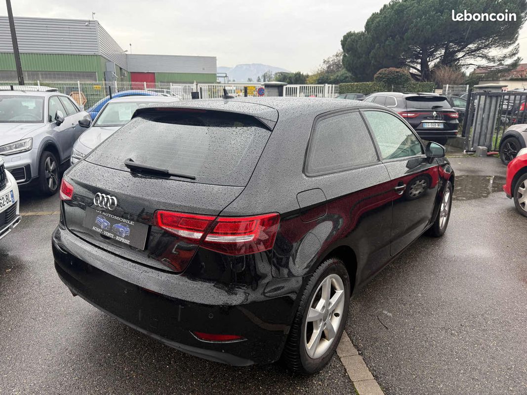 Audi a3 1.6 tdi 110ch design s tronic 7 garantie (image 3)