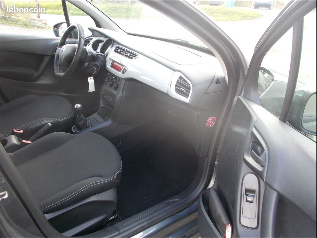 Citroën C3 (2) PureTech 82 BVM Attraction (image 4)