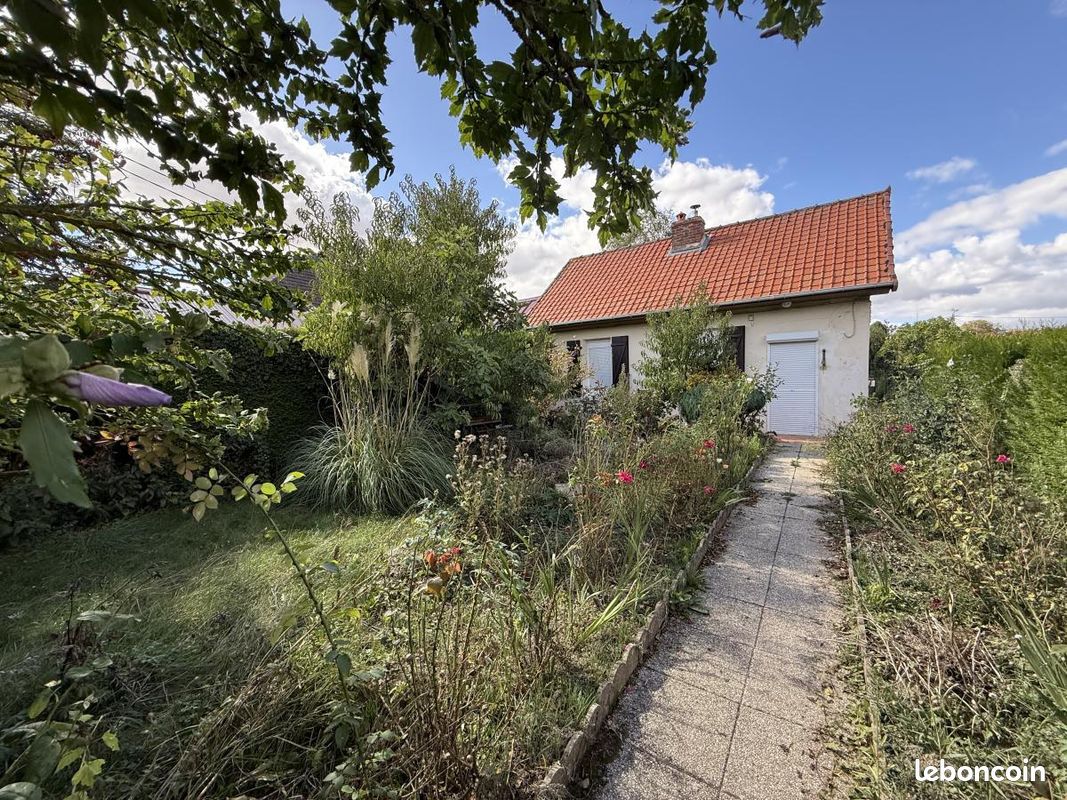 Maison 2 pièces 91 m² · à Rosières-en-Santerre · 91 m² · 102 000 €