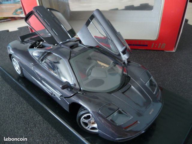 Jouet Ancien – Voiture De Course Ferrari N°6, Tôle, Hong Kong (occasion)