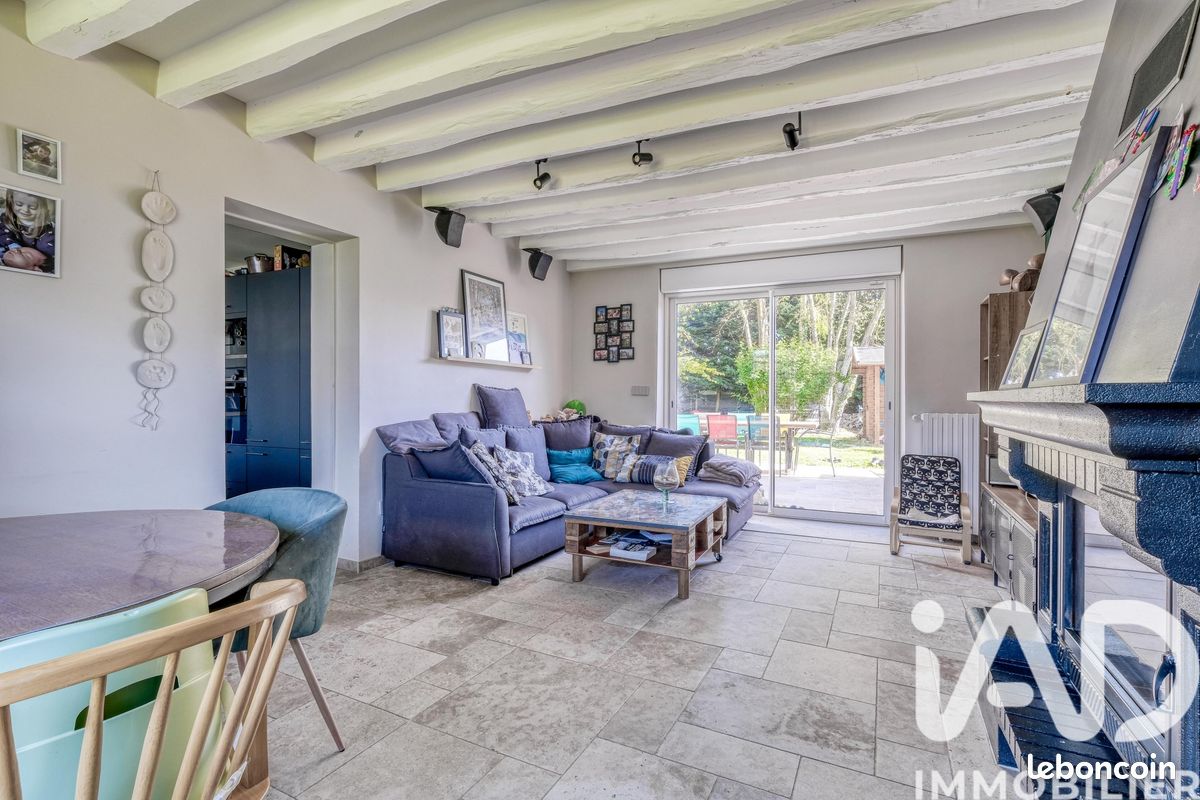 Maison 9 pièces 197 m² · à Rozay-en-Brie · 197 m² · 399 000 €