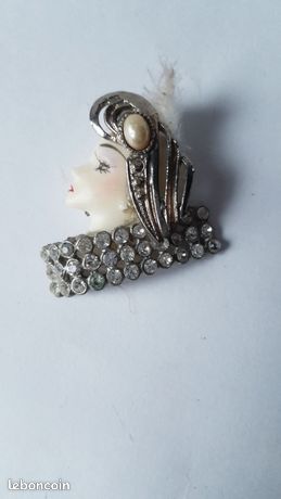 BROCHE feuille métal doré vintage