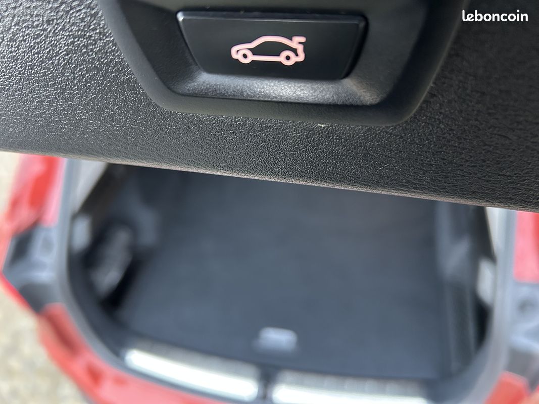 Bmw X1 (F48) SDRIVE18DA 150CH LOUNGE (image 20)
