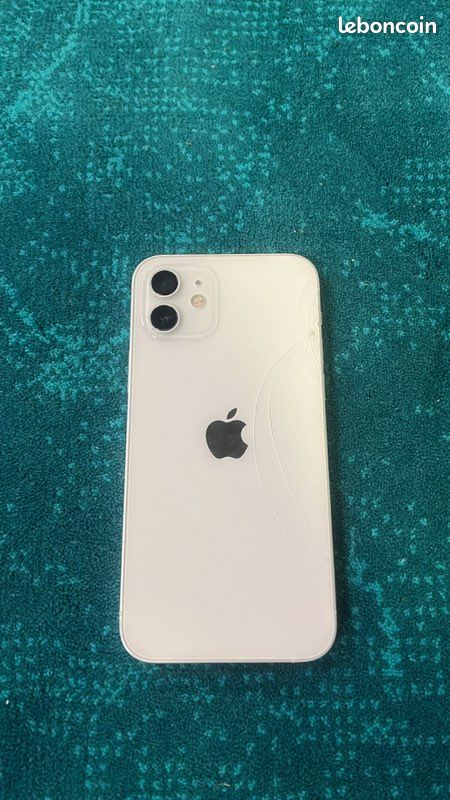 Iphone 12 blanc (image 1)