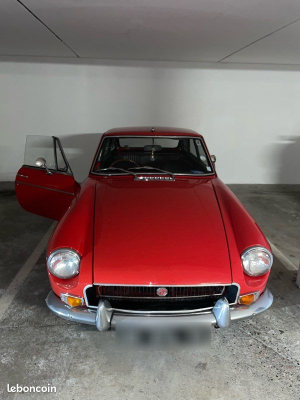 Mgb gt (image 1)