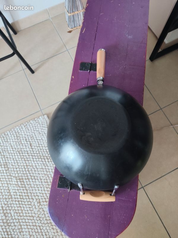 Wok anti adhésif (image 2)