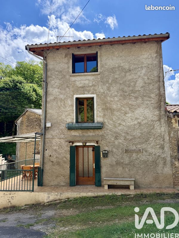 Maison 4 pièces 86 m² · à Jujurieux · 86 m² · 129 000 €