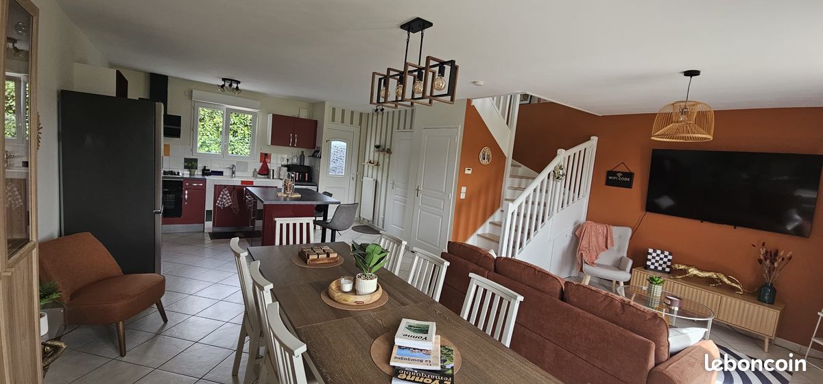 Maison 5 pièces 100 m² · à Villefargeau · 100 m² · 1 600 €/mois