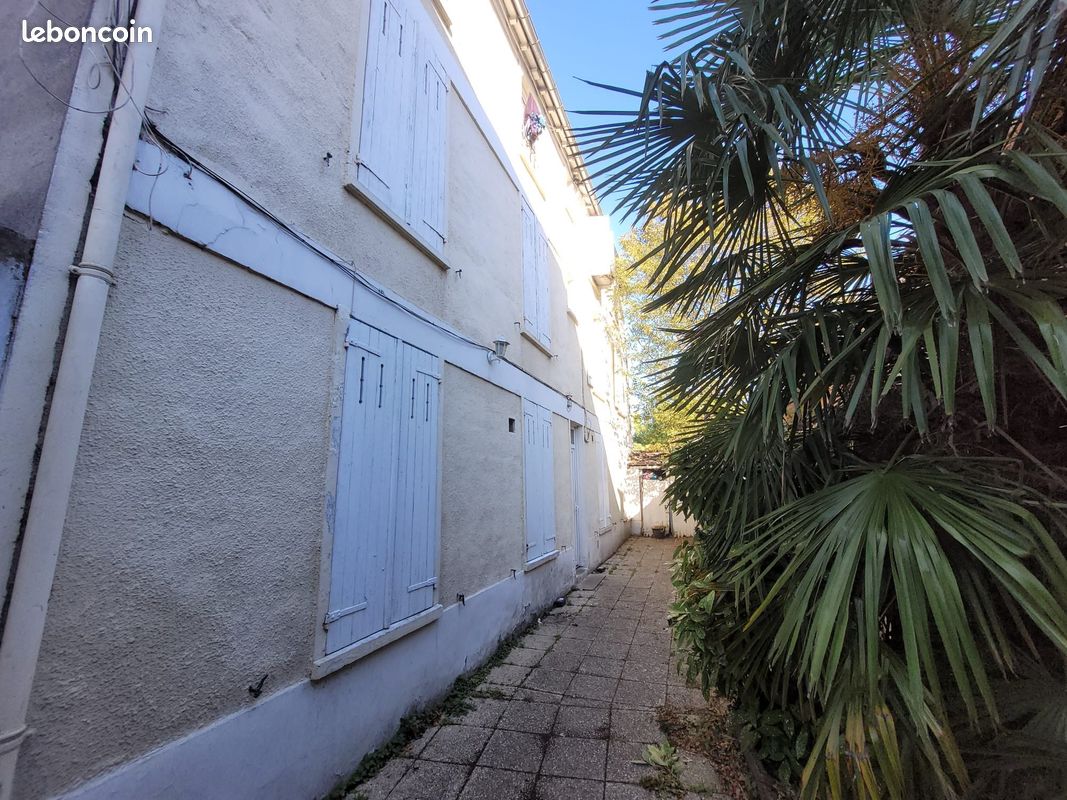 Appartement 3 pièces 33 m² · au Bourget · 33 m² · 115 000 €