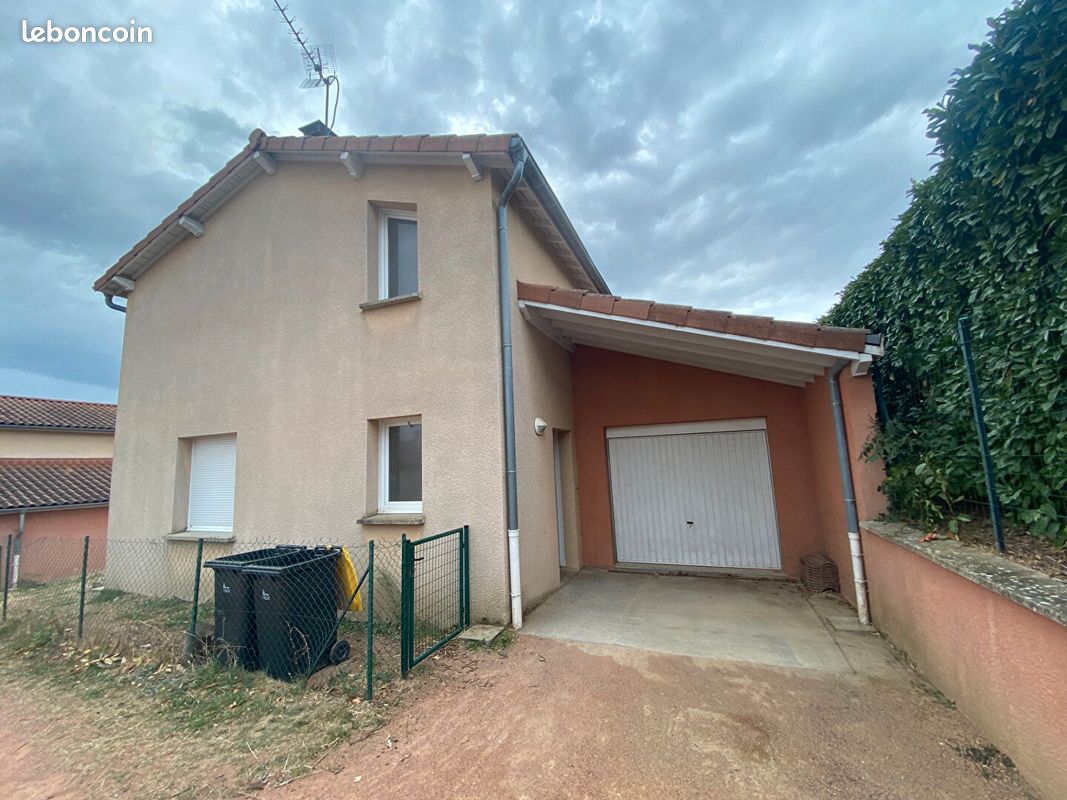 Maison 4 pièces 92 m² · à Croizet-sur-Gand · 91,6 m² · 605 €/mois