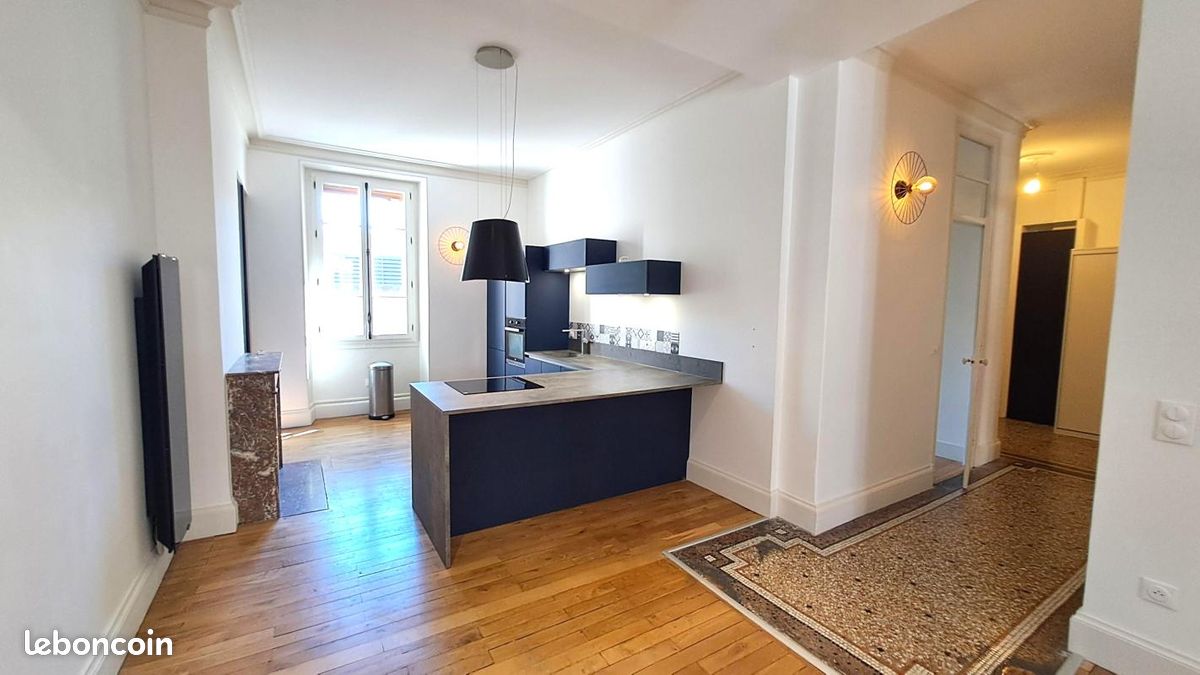 Appartement 3 pièces 80 m² · à Chambéry · 80 m² · 1 130 €/mois