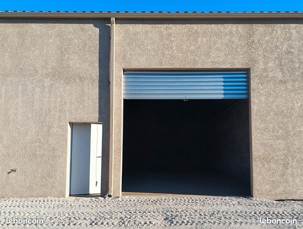 Local commercial 1 pièce 116 m² · à Saint-Chaptes · 116 m² · 950 €/mois