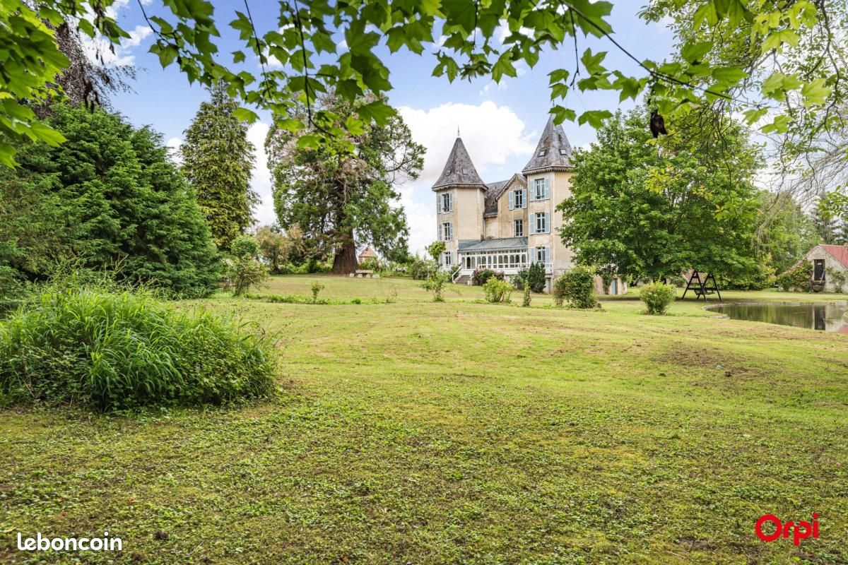 Maison 10 pièces 314 m² · à Les Septvallons · 314 m² · 636 000 €