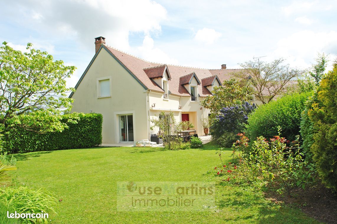 Maison 9 pièces 283 m² · à Joigny · 283 m² · 690 000 €