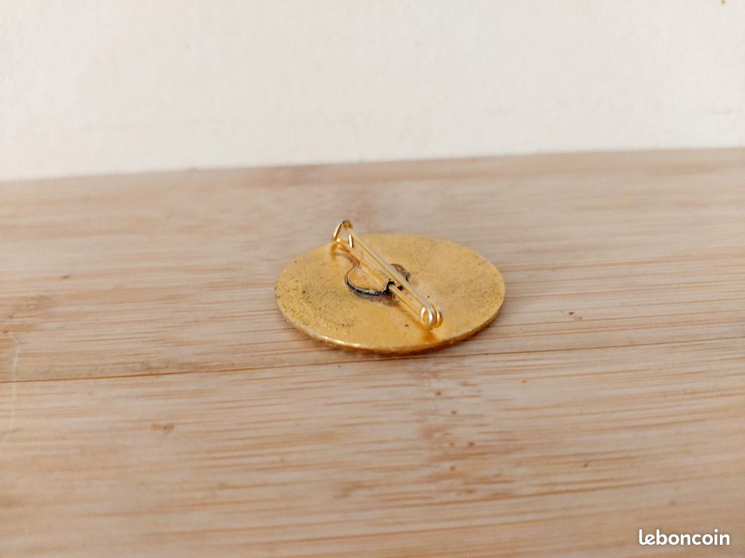 Insigne Broche Ancienne Liège Cap Ferret Navigation Yacht Gironde Club