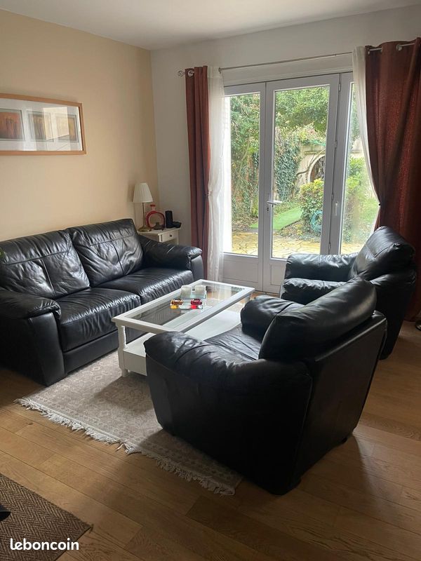 Vends canapé cuir et 2 fauteuils (image 1)