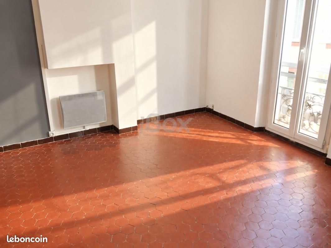 Appartement 3 pièces 48 m² · à Toulon · 48 m² · 582 €/mois