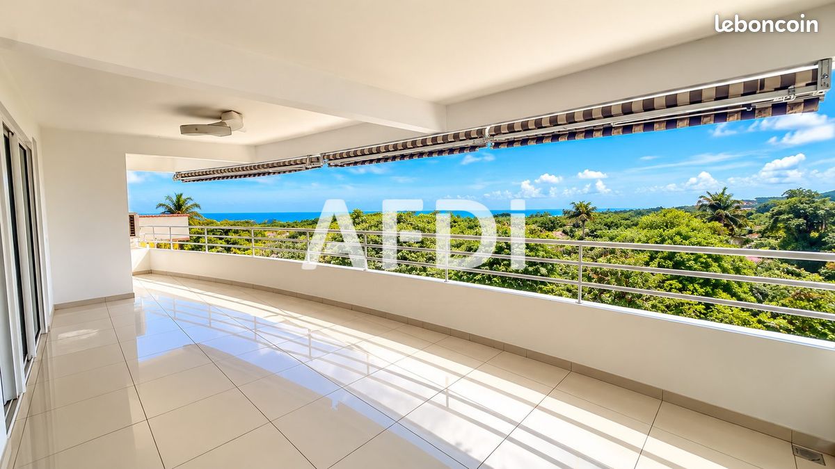 Appartement 3 pièces 74 m² · à Fort-de-France · 74 m² · 295 000 €