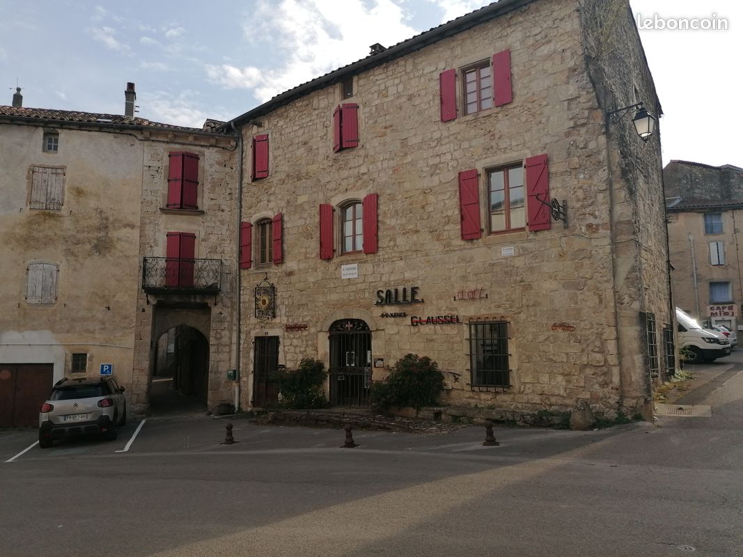 Maison 15 pièces 255 m² · à Ceilhes-Et-Rocozels · 255 m² · 335 000 €