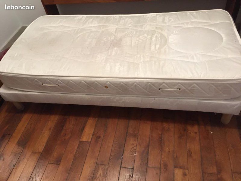 Matelas sommier état impeccable (image 1)