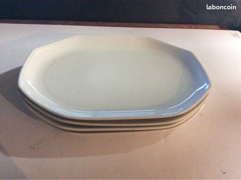 PLats en porcelaine (image 1)