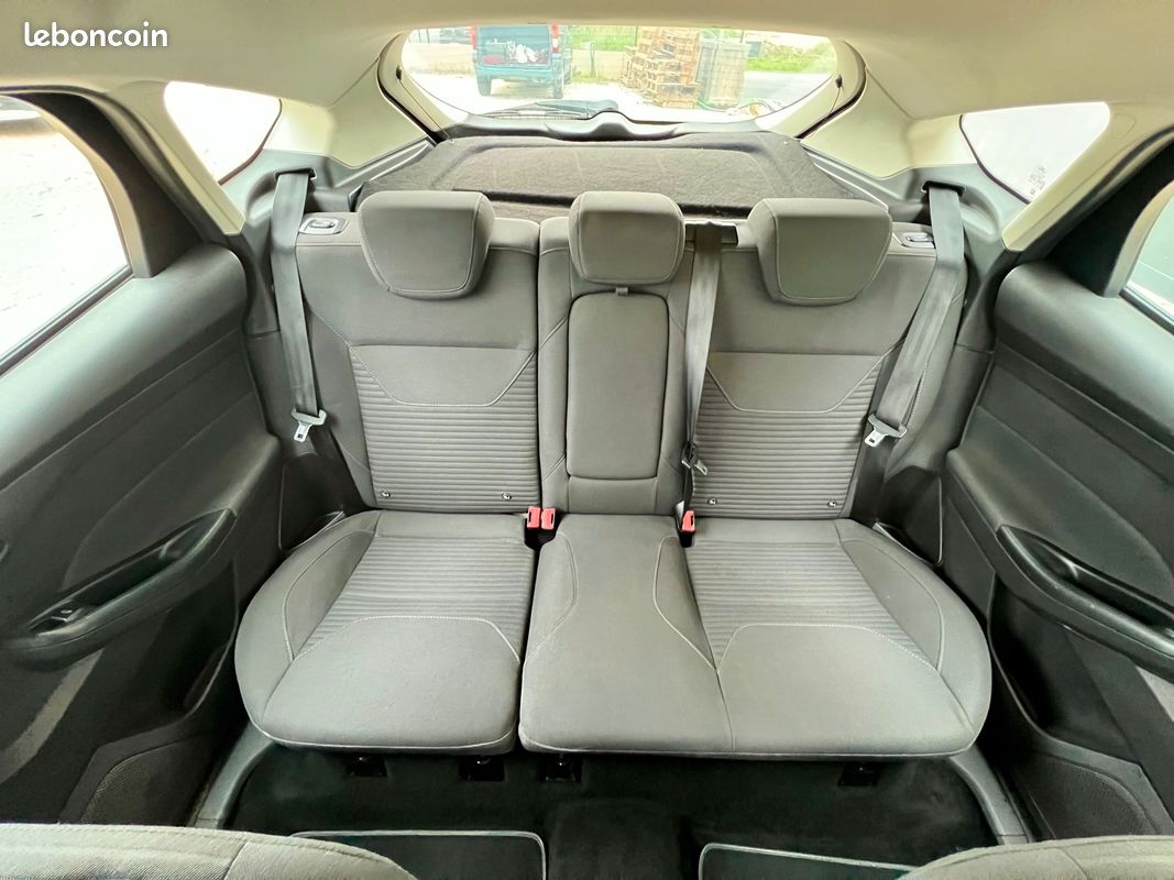 Ford Focus 3 Phase 2 - 1.0L EcoBoost 100ch S&S Business Nav (image 9)