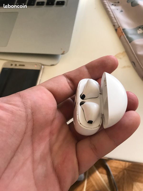 Airpod Dpower quasi neuf (image 1)
