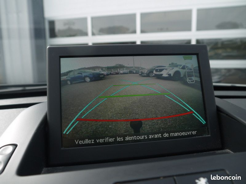 Peugeot 3008 HYBRID4 2.0 E-HDI FAP STYLE II ETG6 + ELECTRIC 37CH / ATTELAGE (image 10)