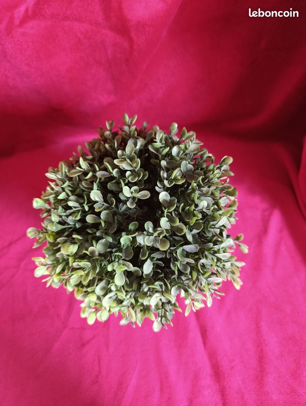 Petite plante artificielle type buis dans pot gris - Décoration Facile (image 5)