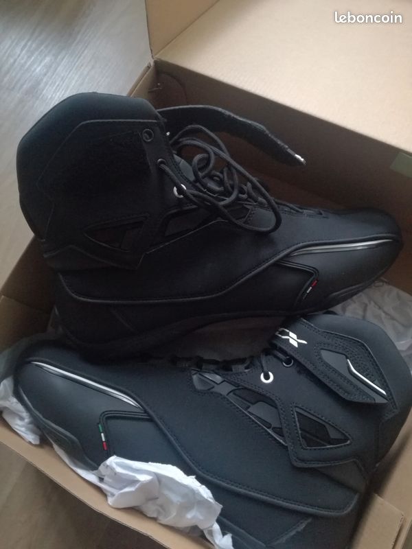 Bottes de moto TCX Zeta wp black (image 2)