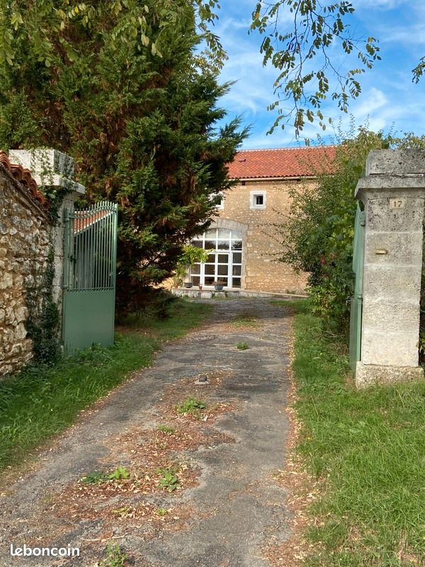 Maison 16 pièces 524 m² - Bunzac 16110 (image principale 12)