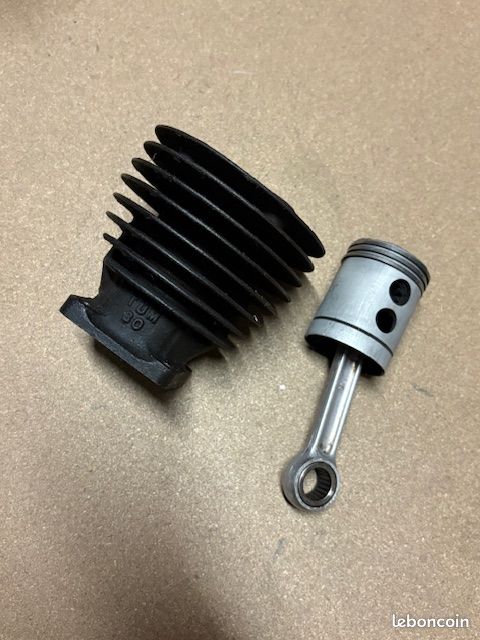 Cylindre et piston solex type TUM 80A (image 1)