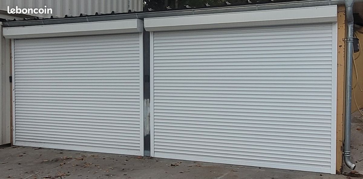 Garage · à Entrevaux · 120 €/mois