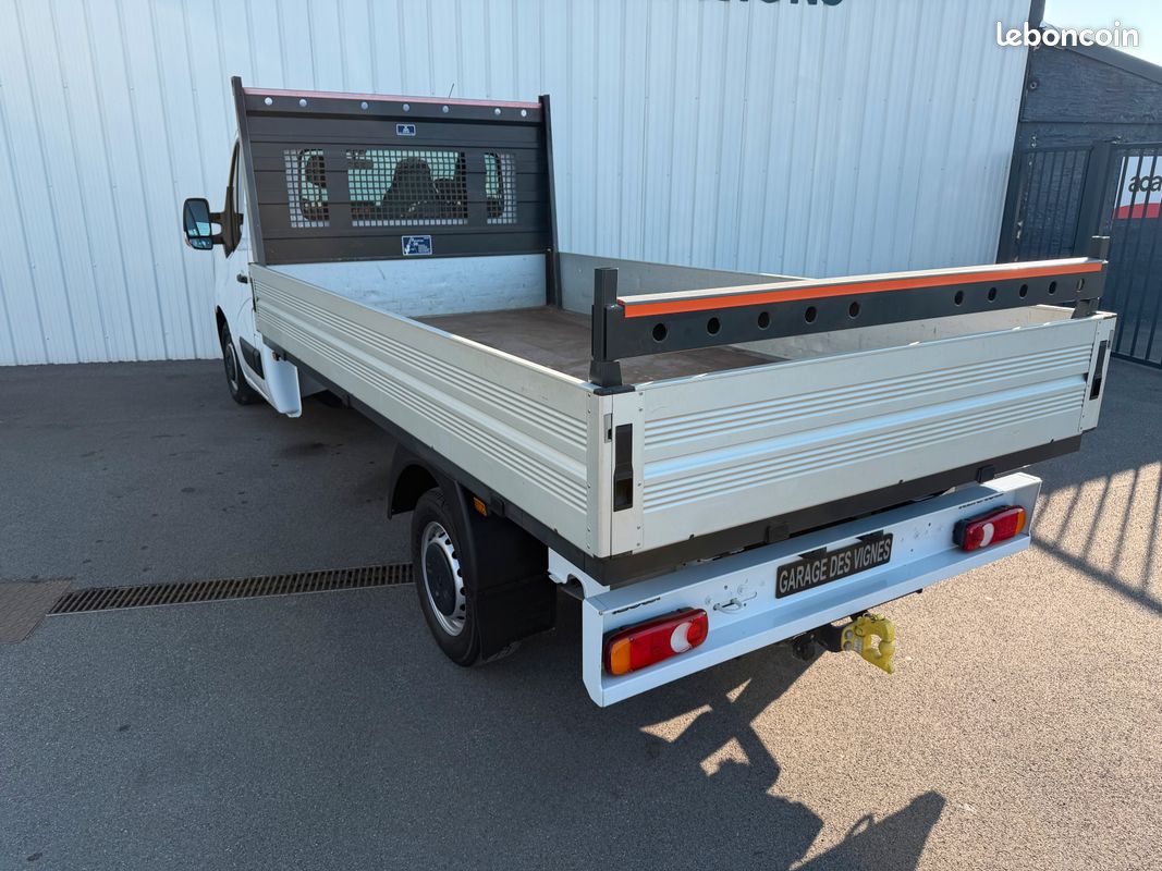 Renault Master châssis cabine plateau 3T5 L3 Energy DCI 150ch Grand Confort (image 6)
